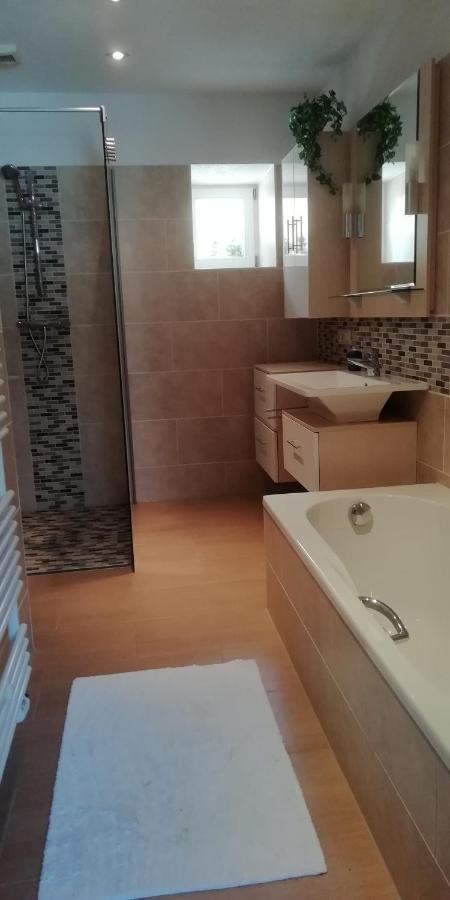 Vip-Zelten Im Garten - Camping Weischlitz Εξωτερικό φωτογραφία